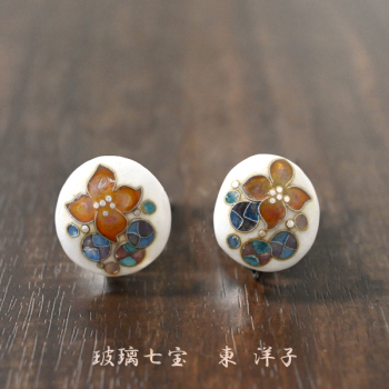 七宝焼|東洋子　イヤリング　(白)　【在庫限り】